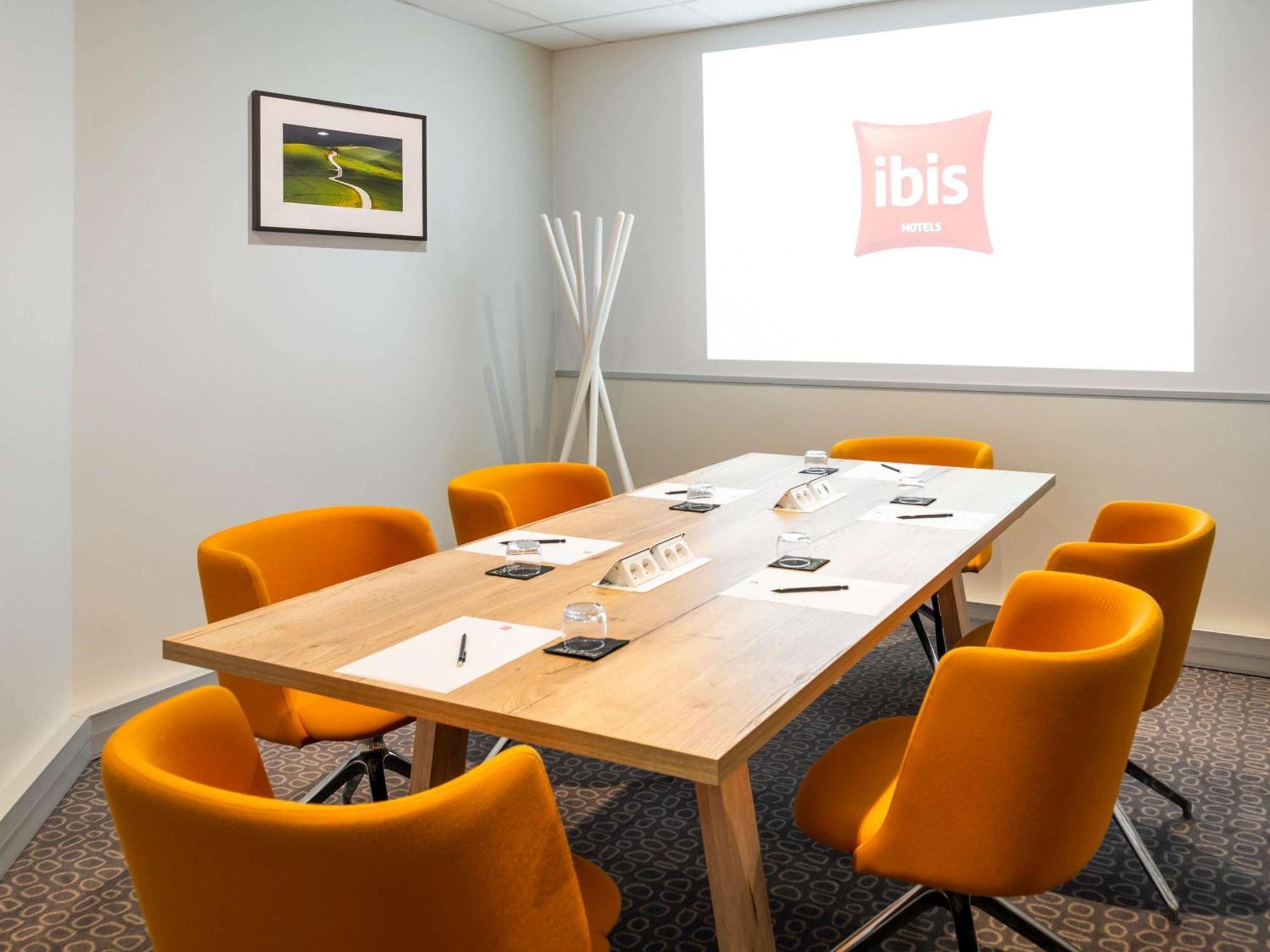 Hotel ibis Paris Gare de Lyon Diderot Exterior foto