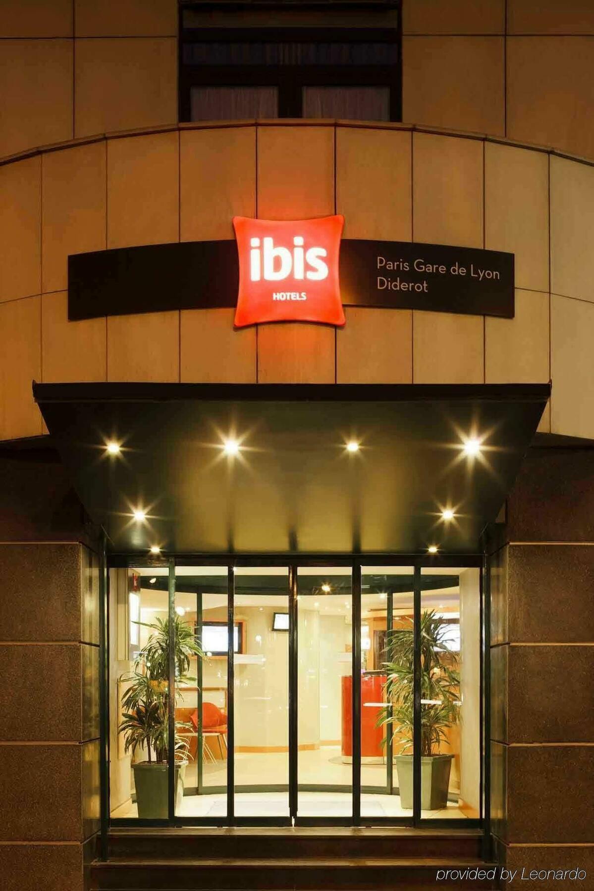 Hotel ibis Paris Gare de Lyon Diderot Exterior foto